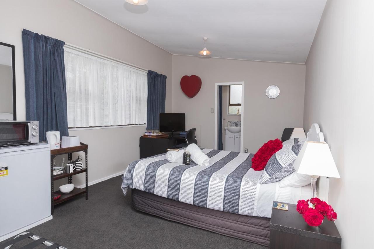 Quiet Boutique Generous Breakfast Otel Palmerston North Dış mekan fotoğraf