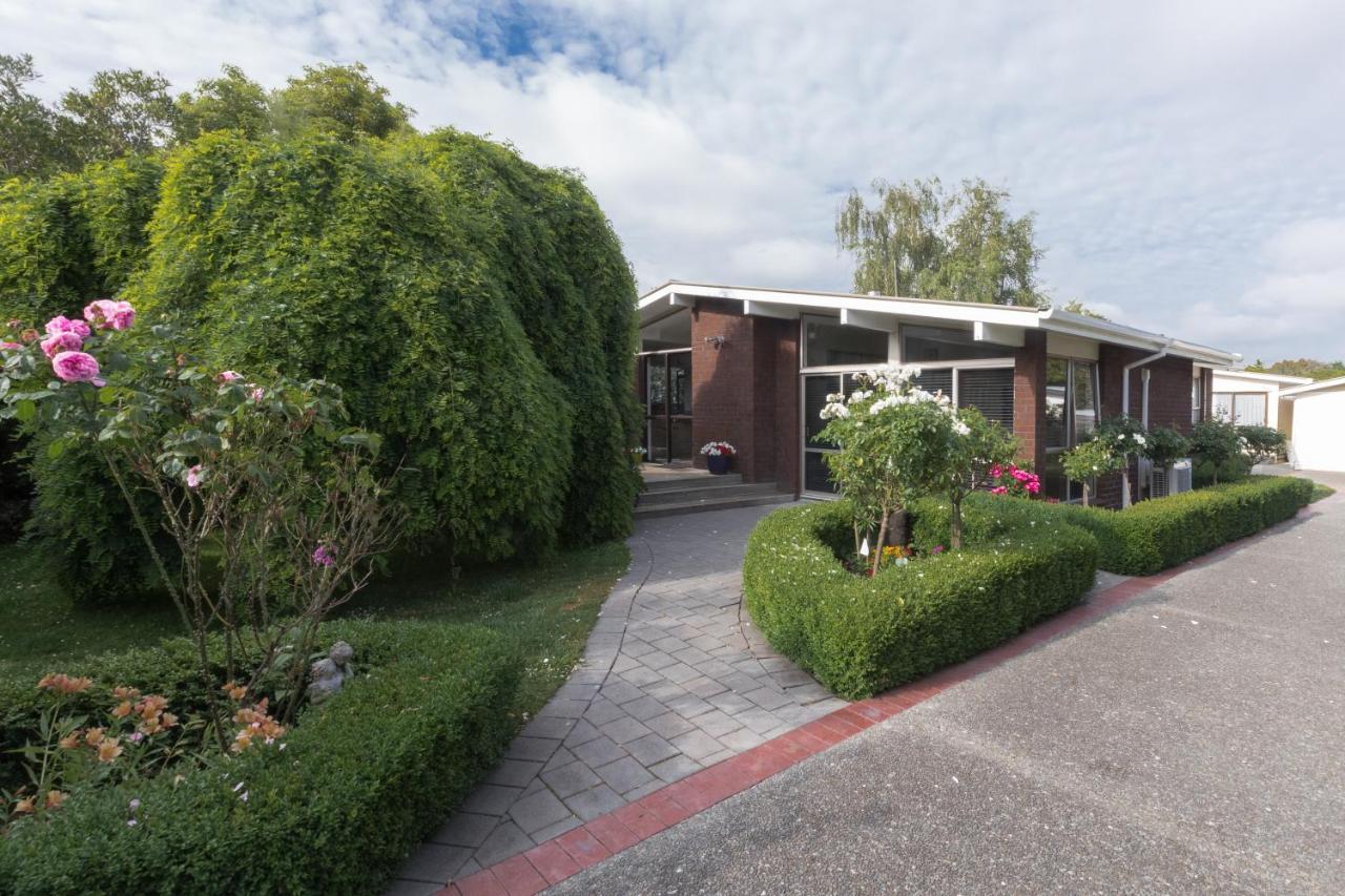 Quiet Boutique Generous Breakfast Otel Palmerston North Dış mekan fotoğraf